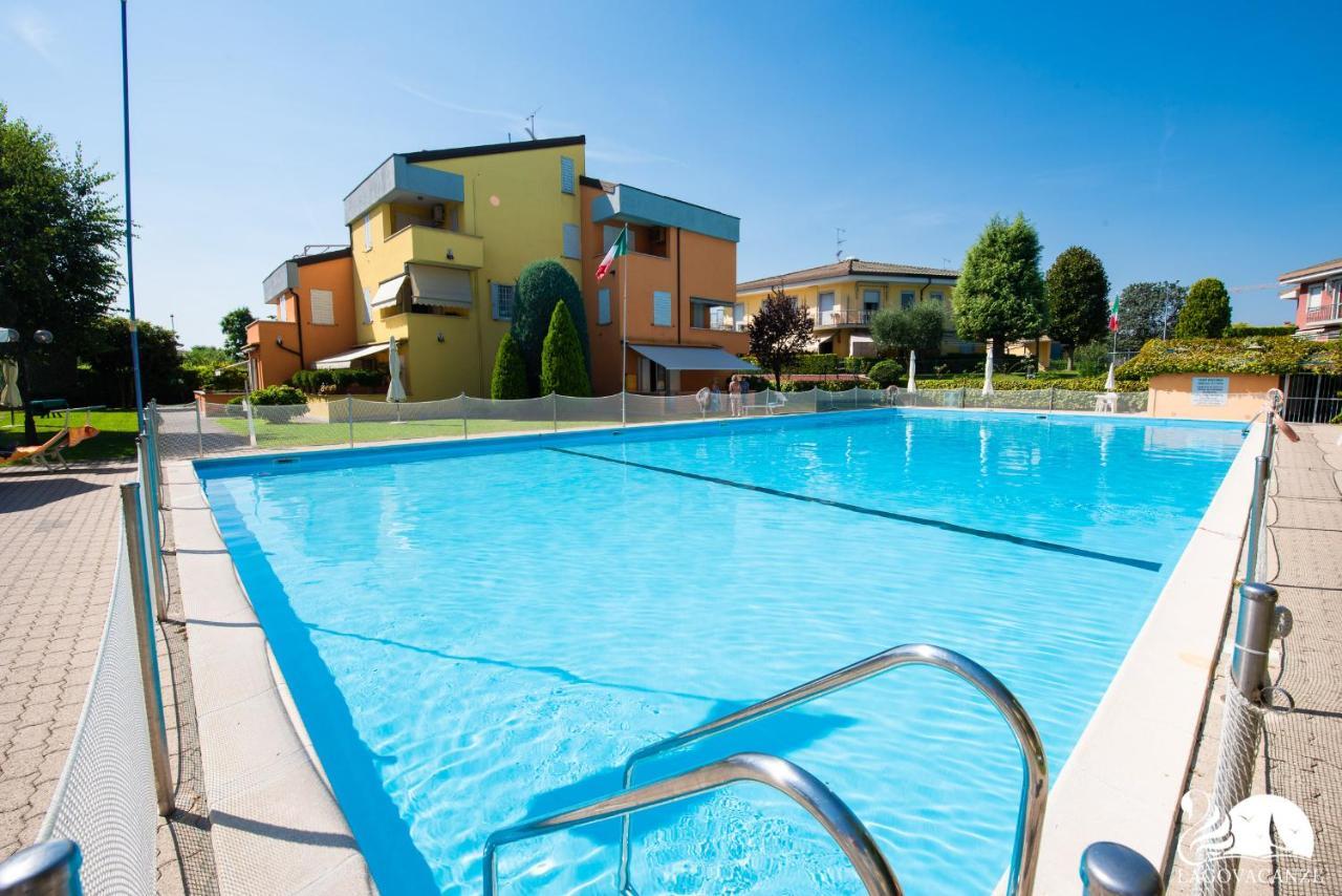 Appartamento Garden Ville Sirmione Exteriör bild